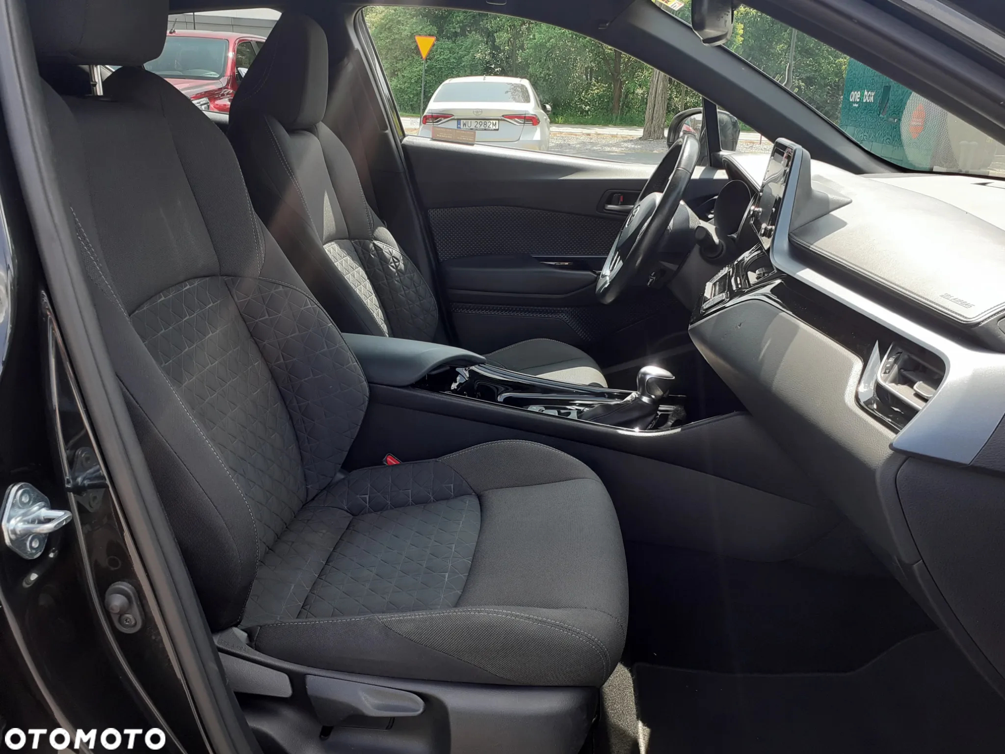 Toyota C-HR 2.0 Hybrid Style - 26