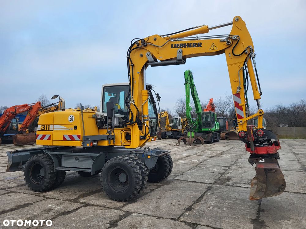 Liebherr A 311 spr z Niemiec tylko 6200mtg - 7