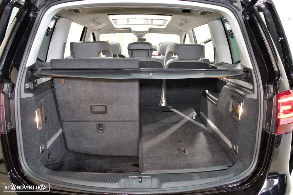 VW Sharan 2.0 TDI Blue Highline DSG - 21
