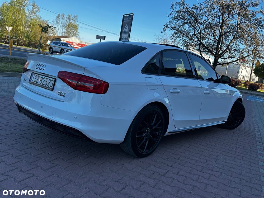 Audi A4 Limousine - 12
