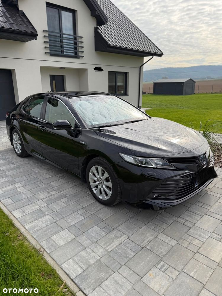 Toyota Camry 2020 photo 2