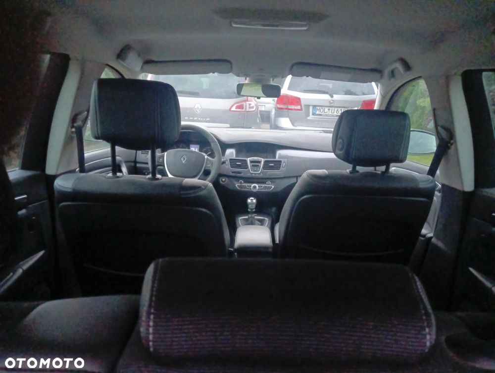 Renault Laguna dCi 110 FAP Expression - 6