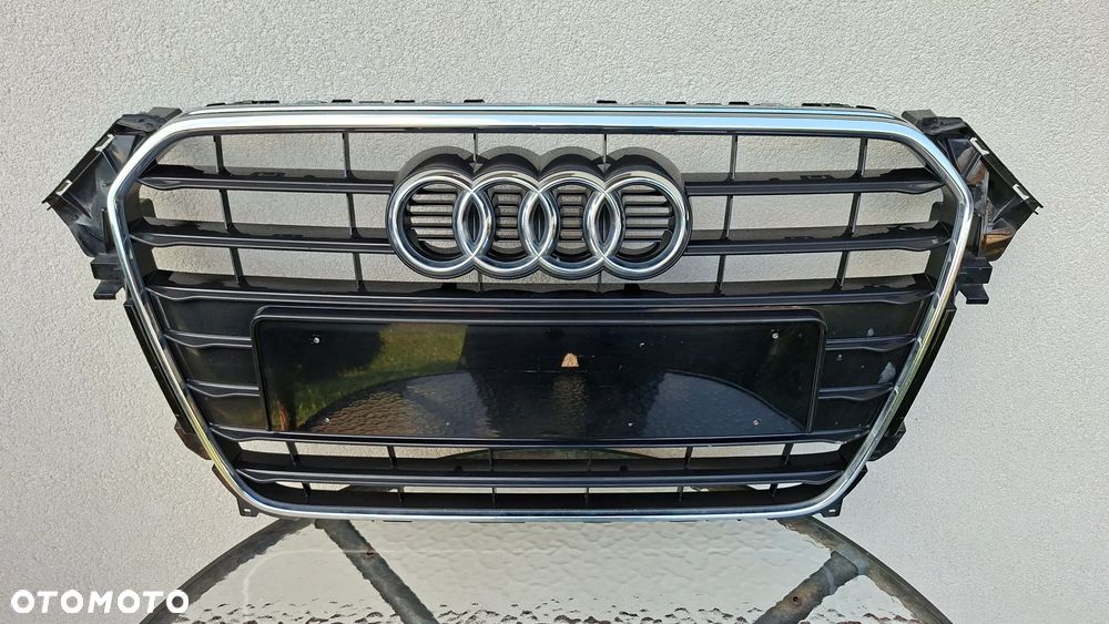 AUDI A4 B8 LIFT 12-15 GRILL ATRAPA 8K0853651E - 1