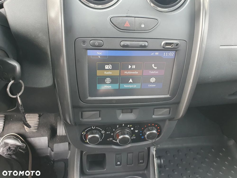 Dacia Duster SCe 115 4x2 Laureate - 8