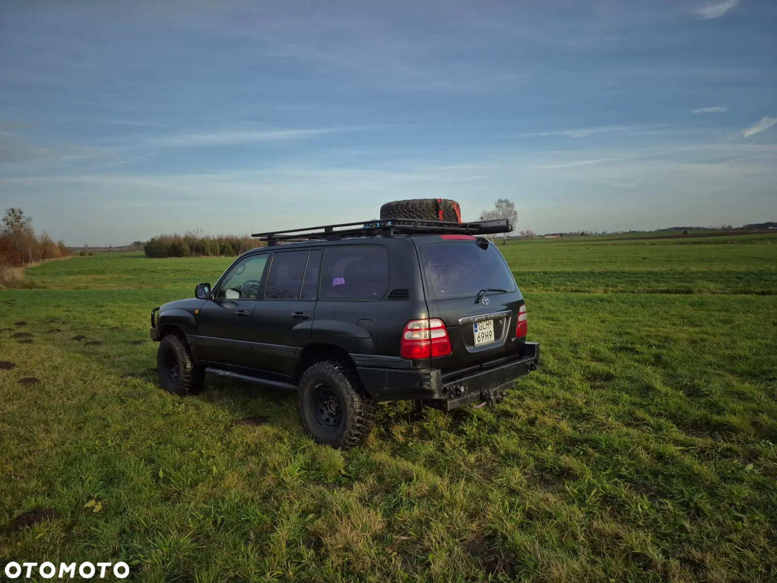 Toyota Land Cruiser - 4