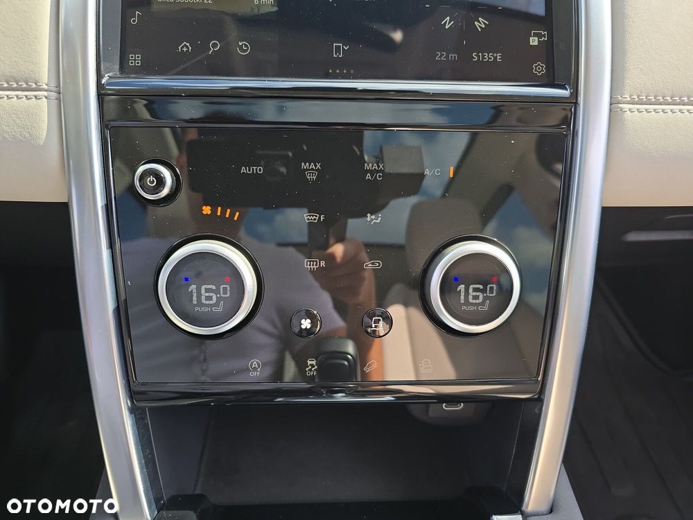 Land Rover Discovery Sport - 23