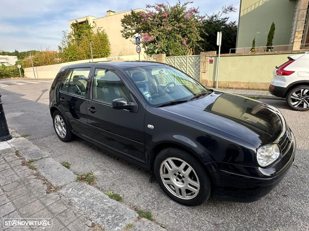 VW Golf 1.9 TDi 25 Anos - 11