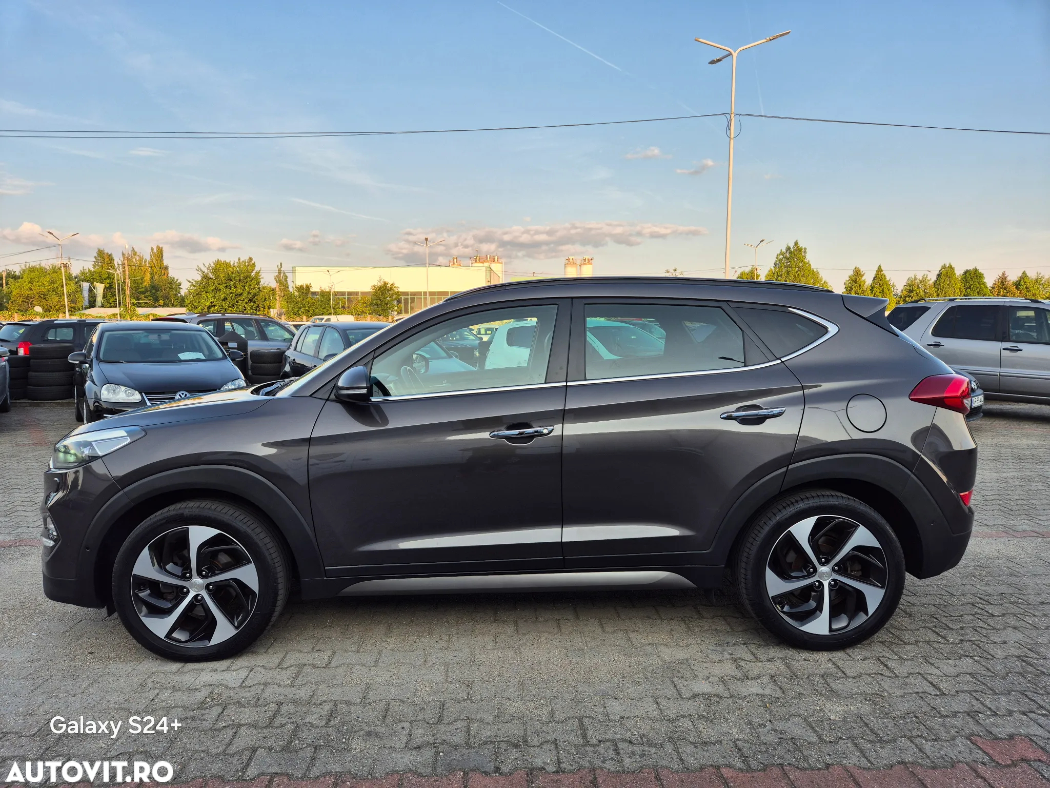 Hyundai Tucson 2.0 CRDI 4WD 6AT Luxury Pack+ - 12
