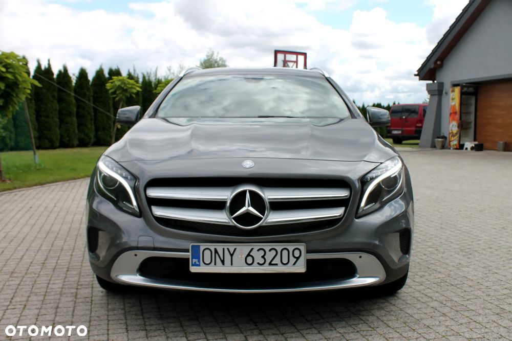 Mercedes-Benz GLA 200 (CDI) d 7G-DCT Urban - 28