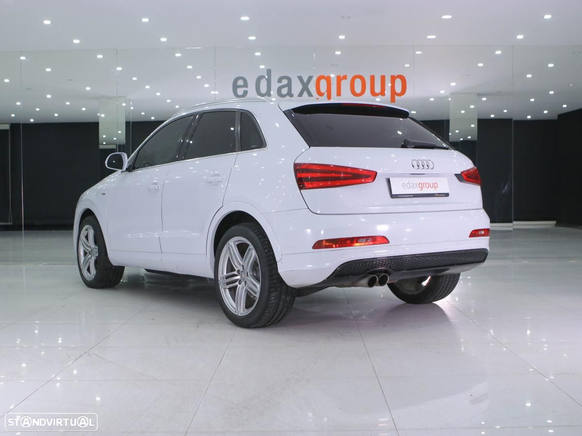 Audi Q3 2.0 TDI S-line - 4