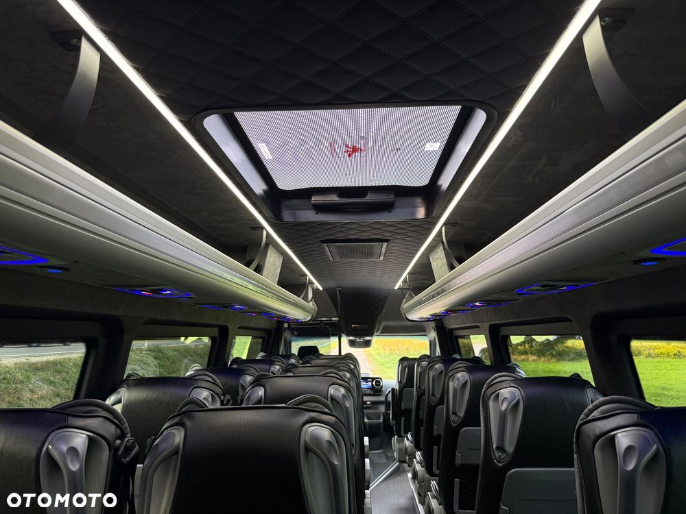 Mercedes-Benz Sprinter 519 - 39