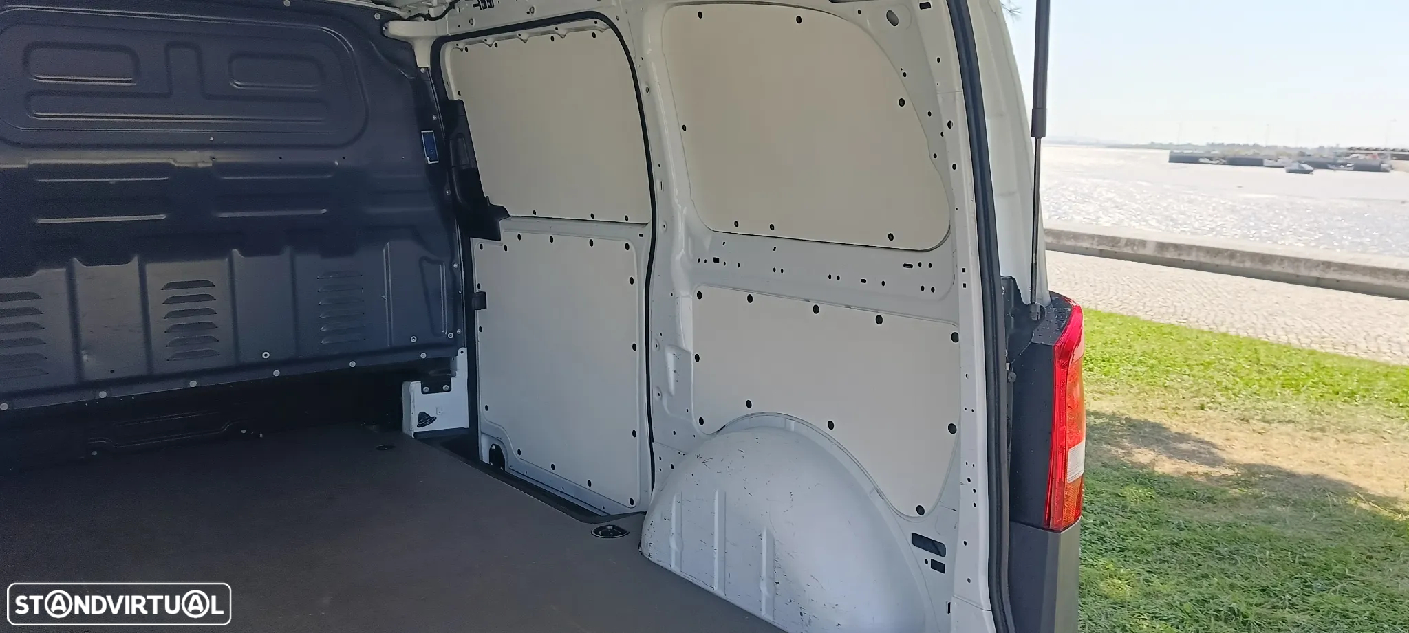 Mercedes-Benz Vito - 7