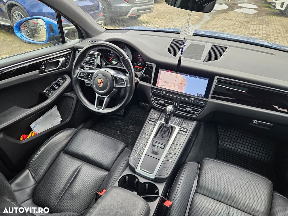 Porsche Macan - 8
