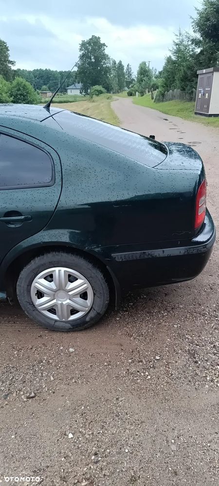 Skoda Octavia 1.6 GLX - 5