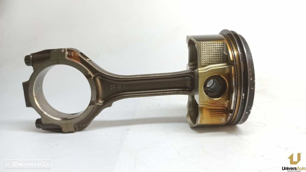 BIELA INFINITI G COUPE G37 S - 8
