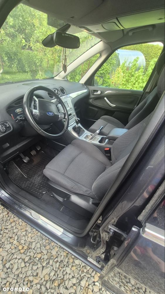 Ford Galaxy - 4