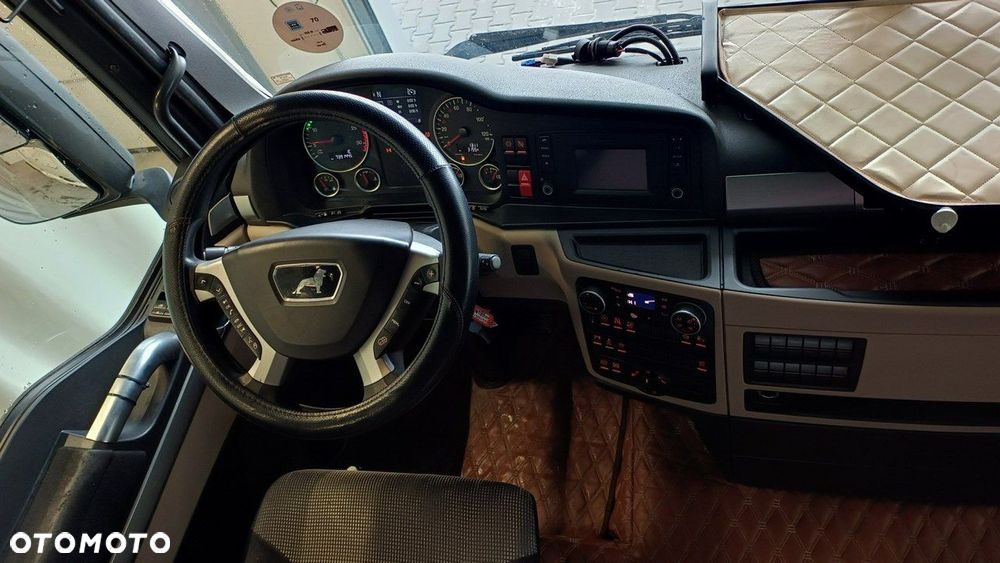 MAN TGX - 8