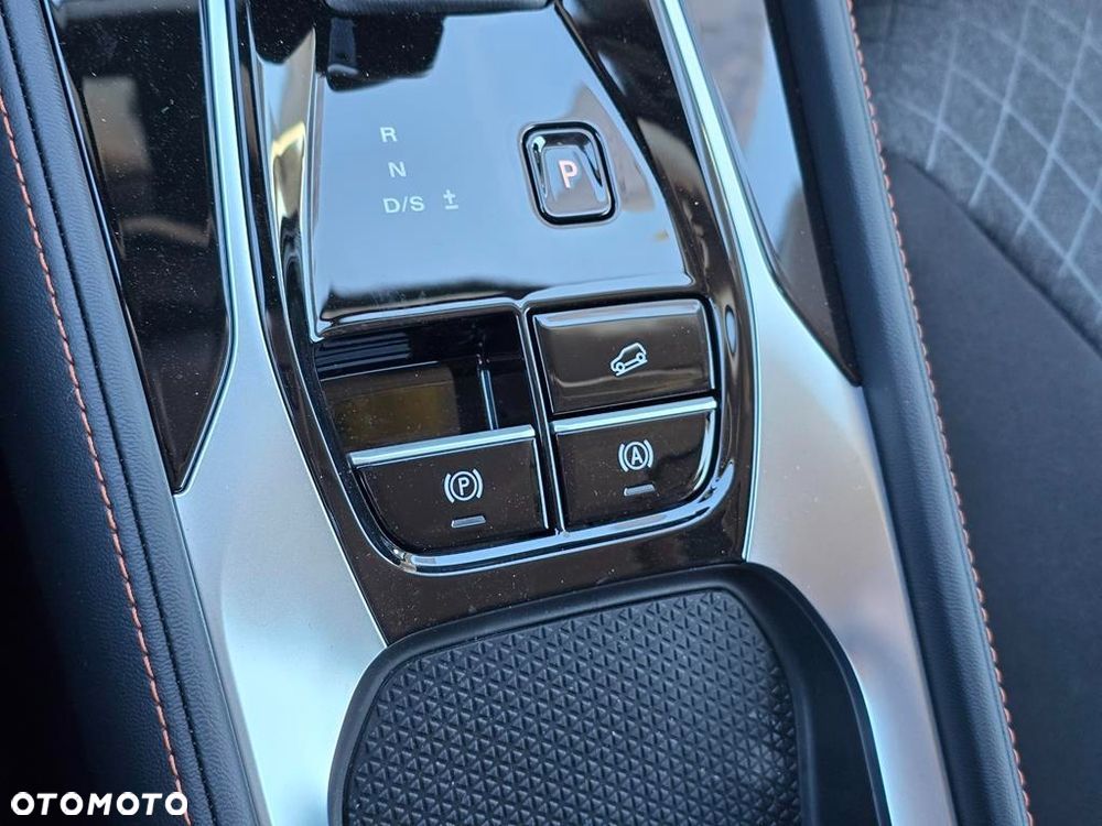 MG HS 1.5T HEV+ Excite - 22