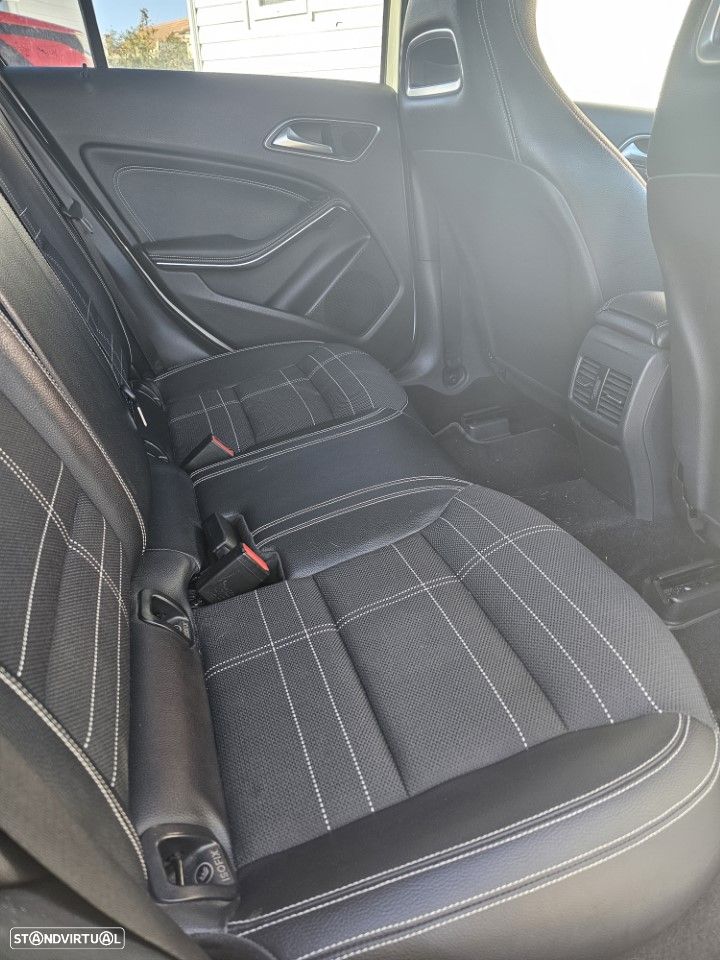 Mercedes-Benz A 220 - 7