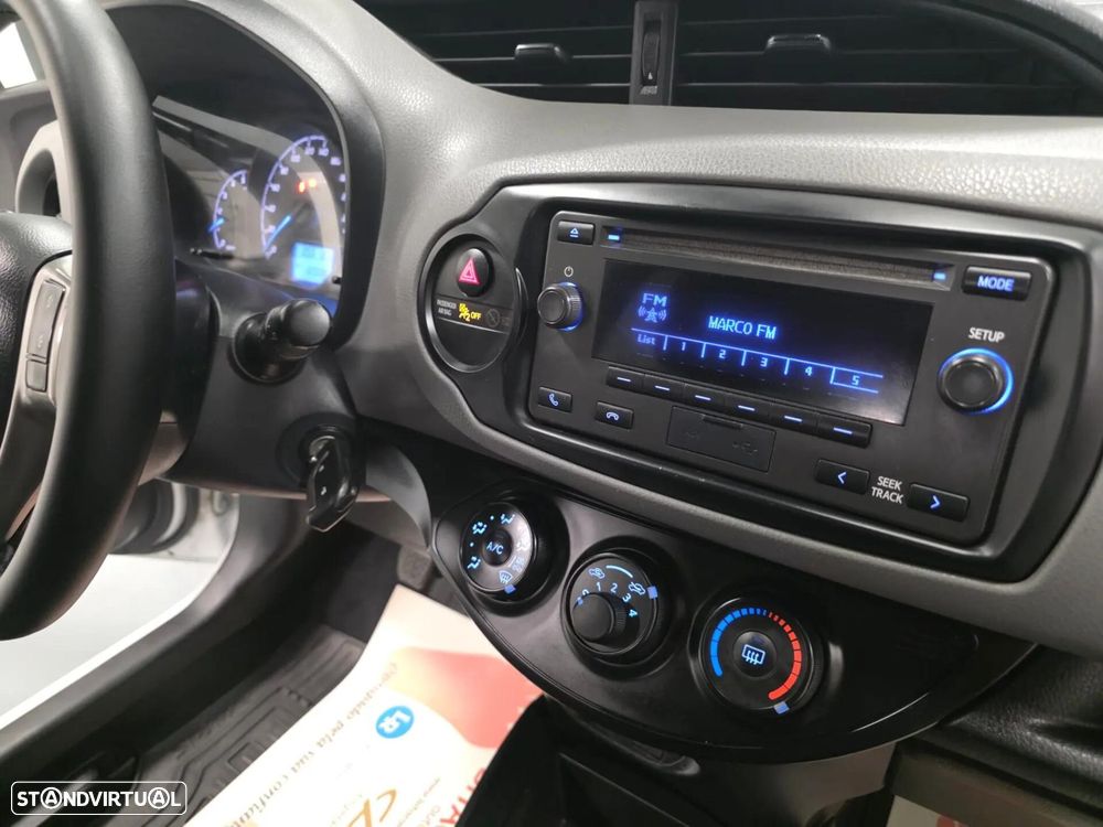 Toyota Yaris BIZZ 1.4 D-4D 90CV IVA DEDUTIVEL - 9