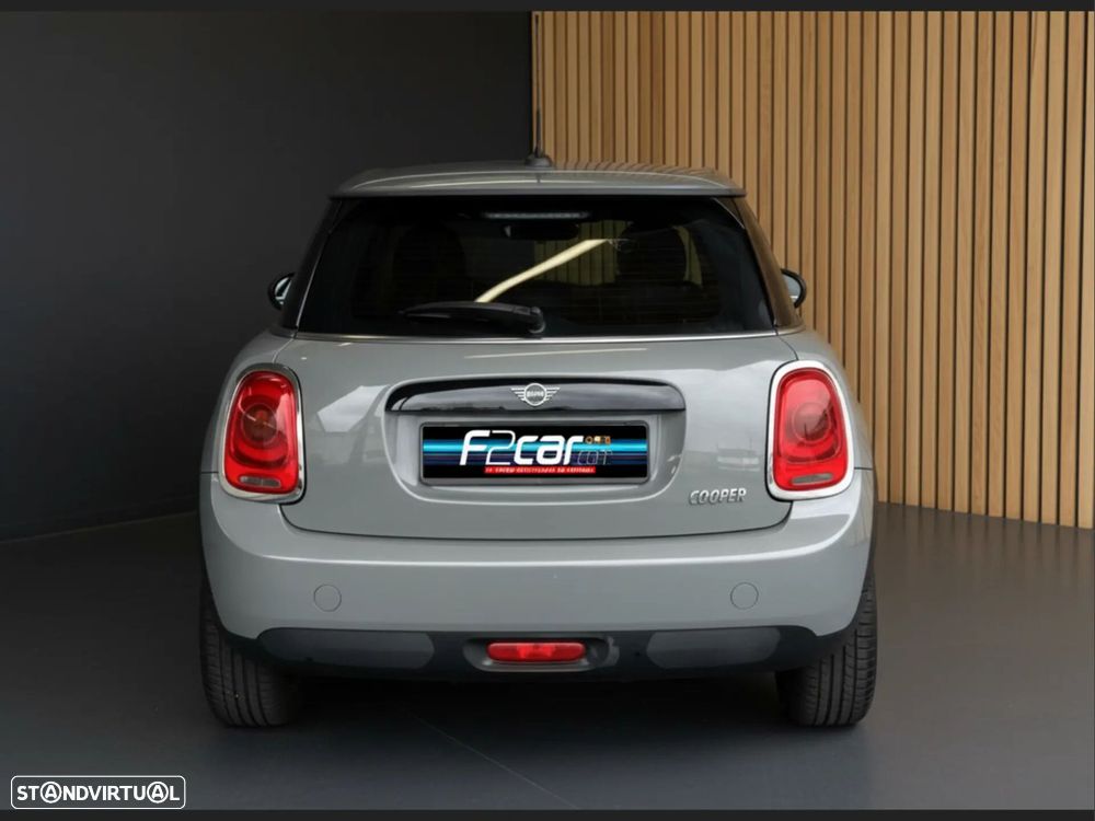 MINI 5 Portas Cooper Aut. Seven Chili - 4