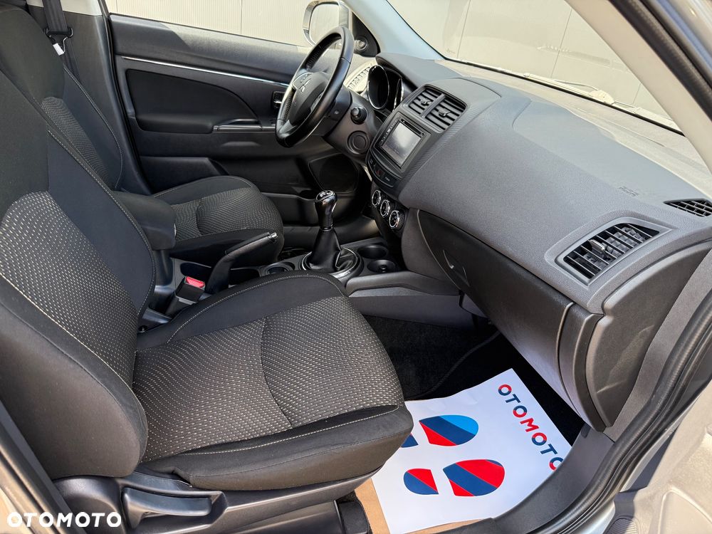 Mitsubishi ASX - 16