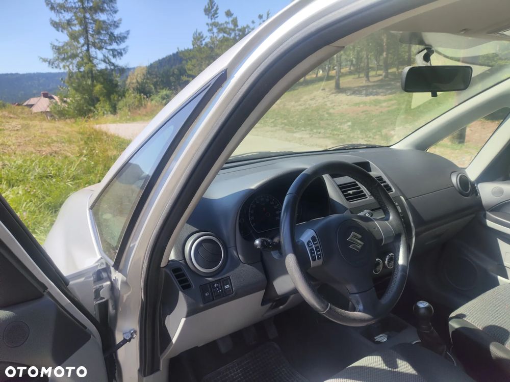 Suzuki SX4 1.6 VVT 4x4 Club - 13