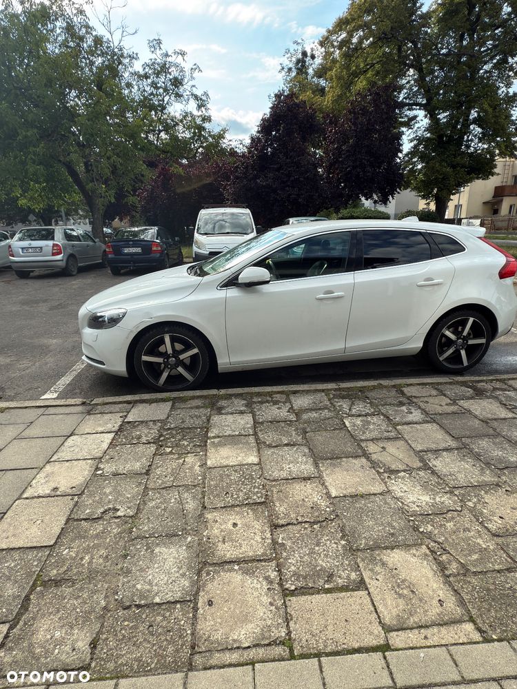 Volvo V40 T3 Summum - 2