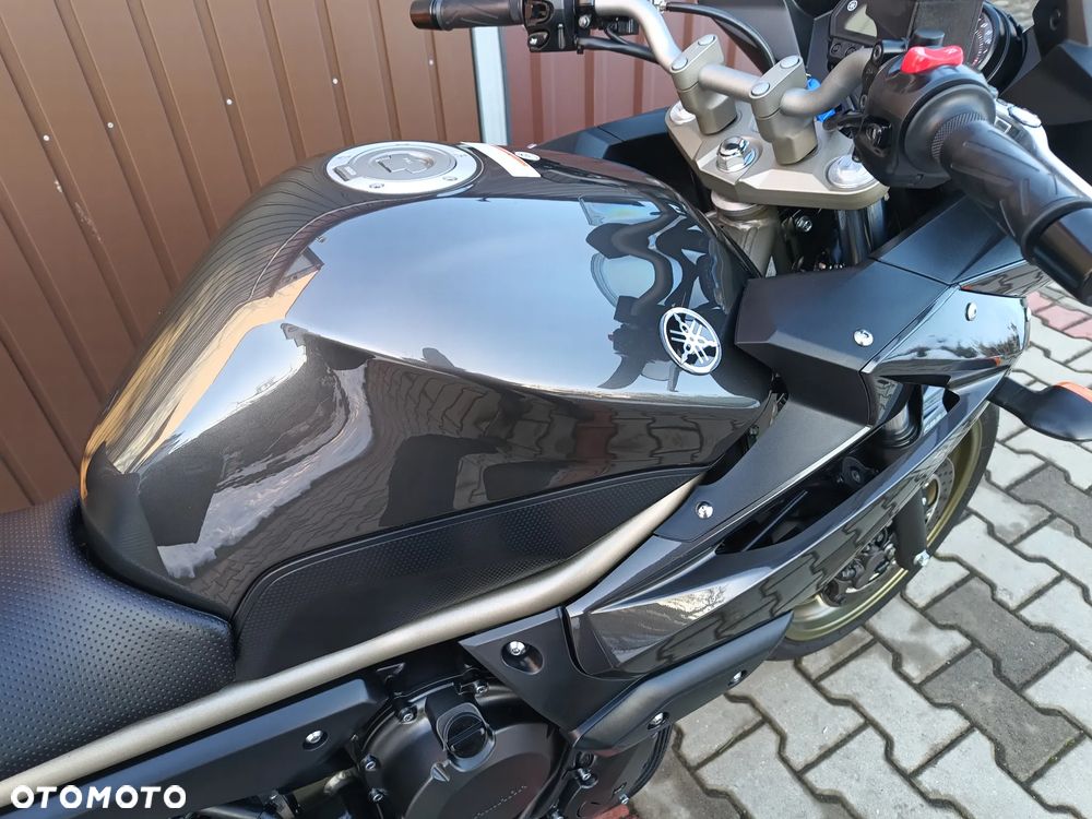 Yamaha XJ - 19