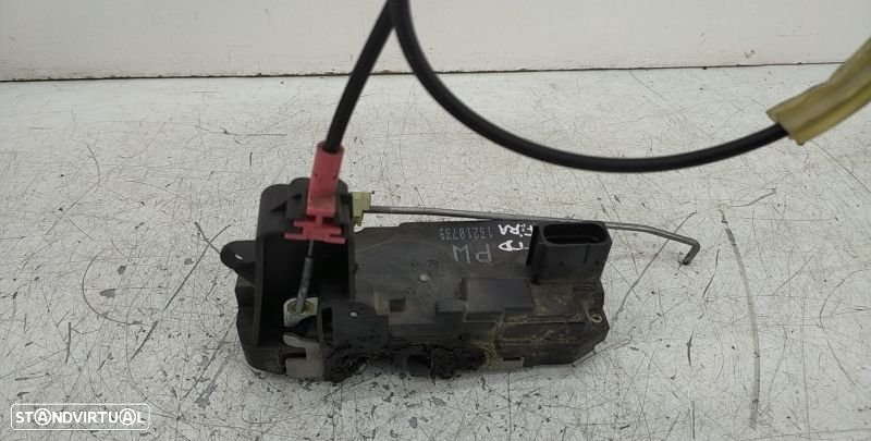 Fecho Porta  Tras Direito Opel Zafira / Zafira Family B (A05) - 2