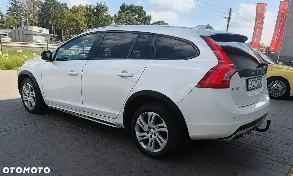 Volvo V60 Cross Country D4 Drive-E Summum - 11