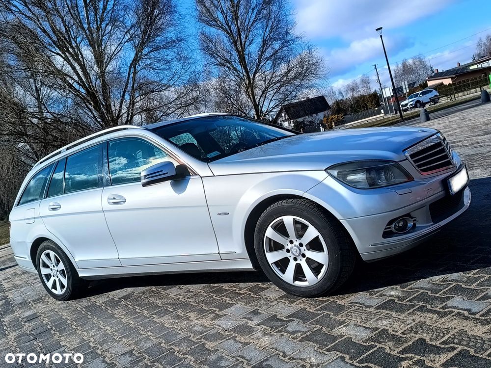 Mercedes-Benz Klasa C 180 K BlueEff Elegance - 4
