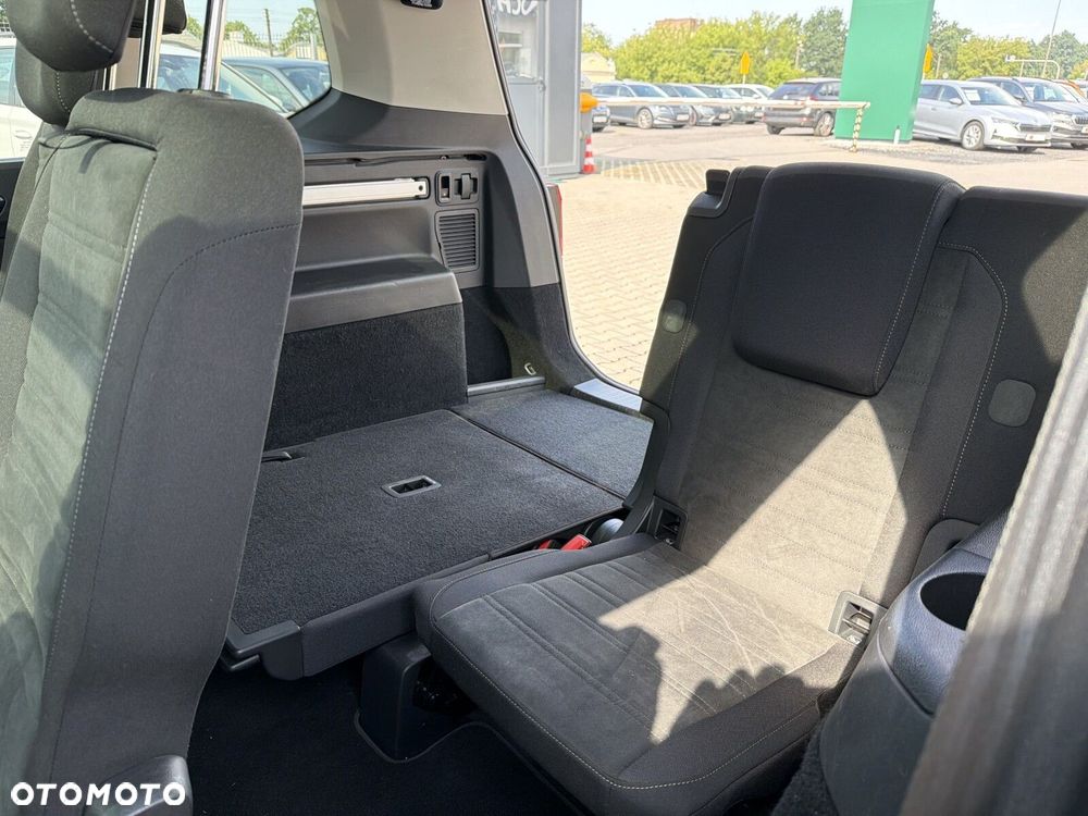Volkswagen Touran 1.5 TSI EVO Highline DSG - 23