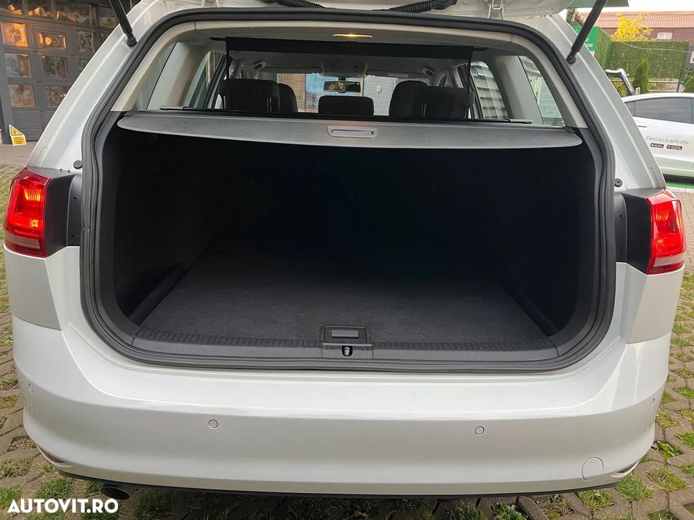 Volkswagen Golf 1.6 TDI BlueMotion Technology Comfortline - 8