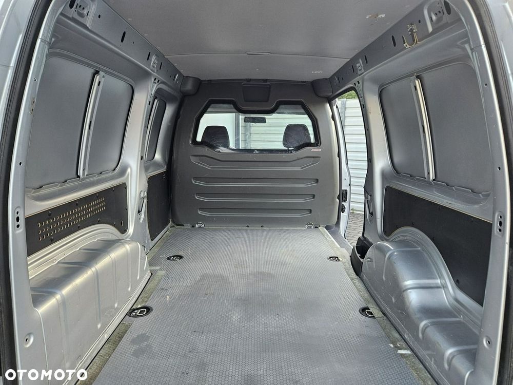 Volkswagen Caddy - 25