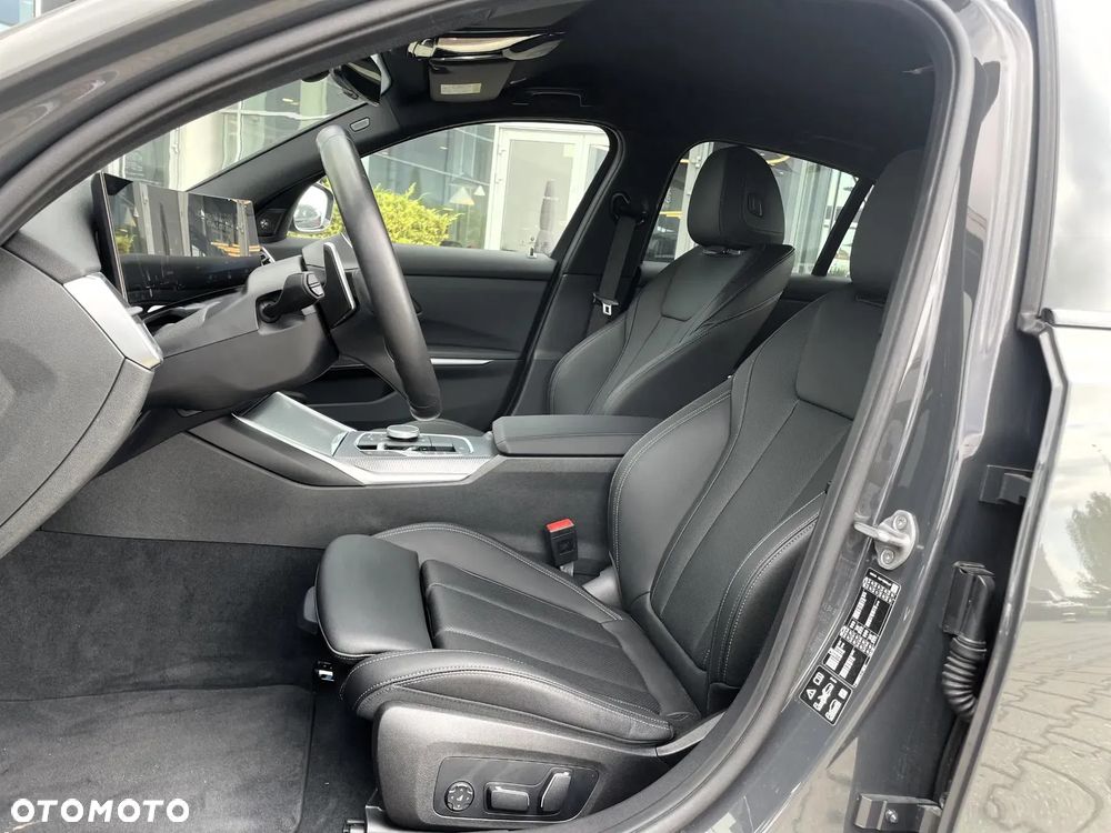 BMW Seria 3 320d xDrive mHEV M Sport - 10