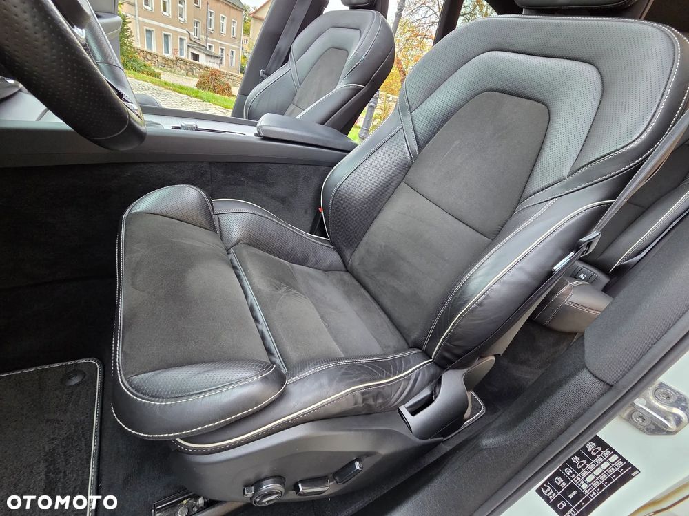 Volvo XC 60 - 31