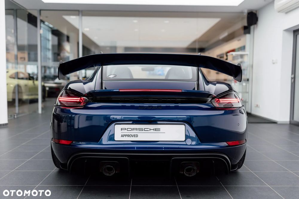 Porsche 718 Cayman - 15