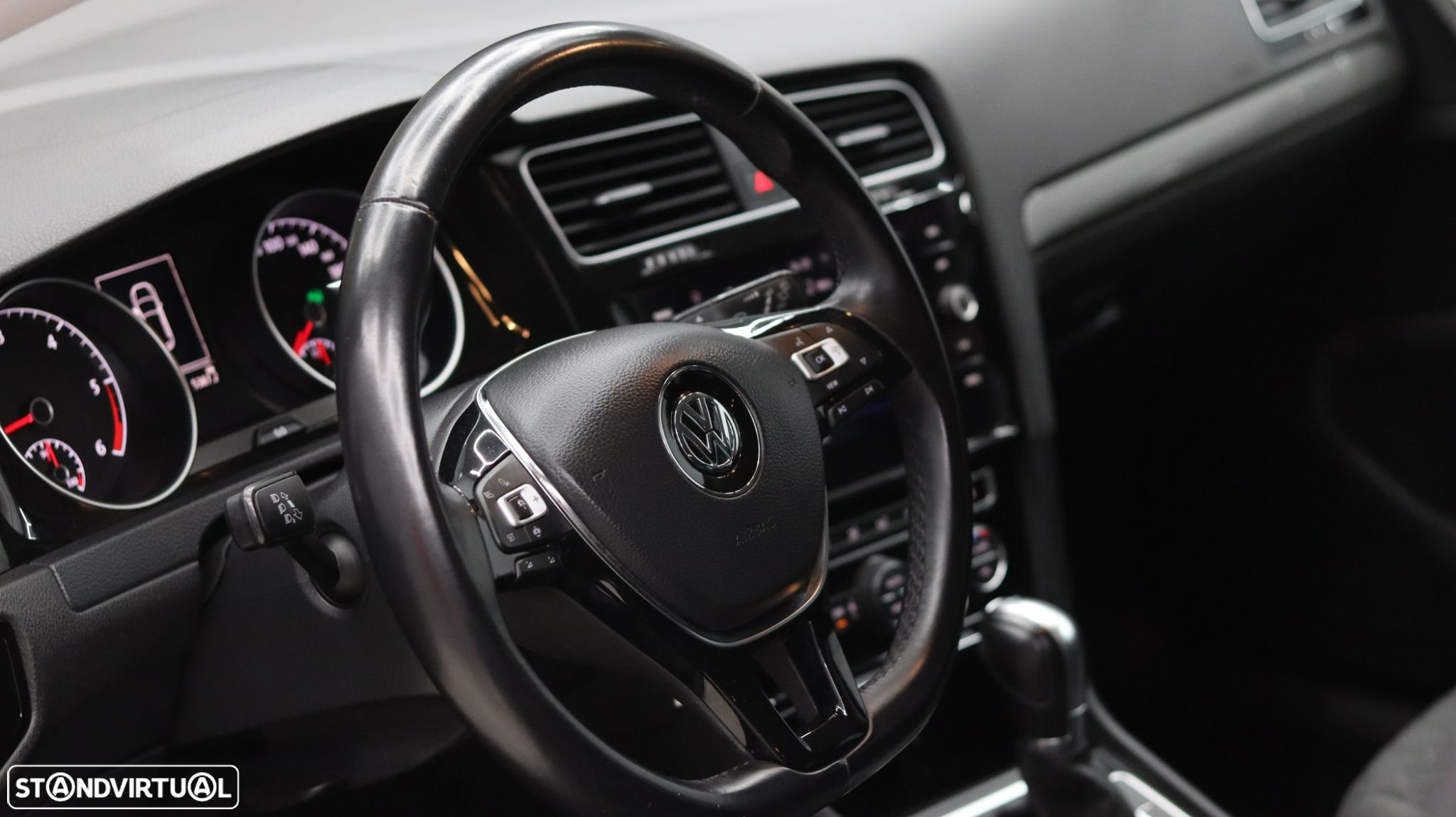 VW Golf 1.6 TDI DSG Join - 17