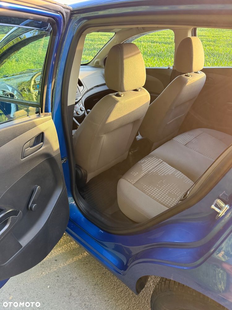 Chevrolet Aveo - 10