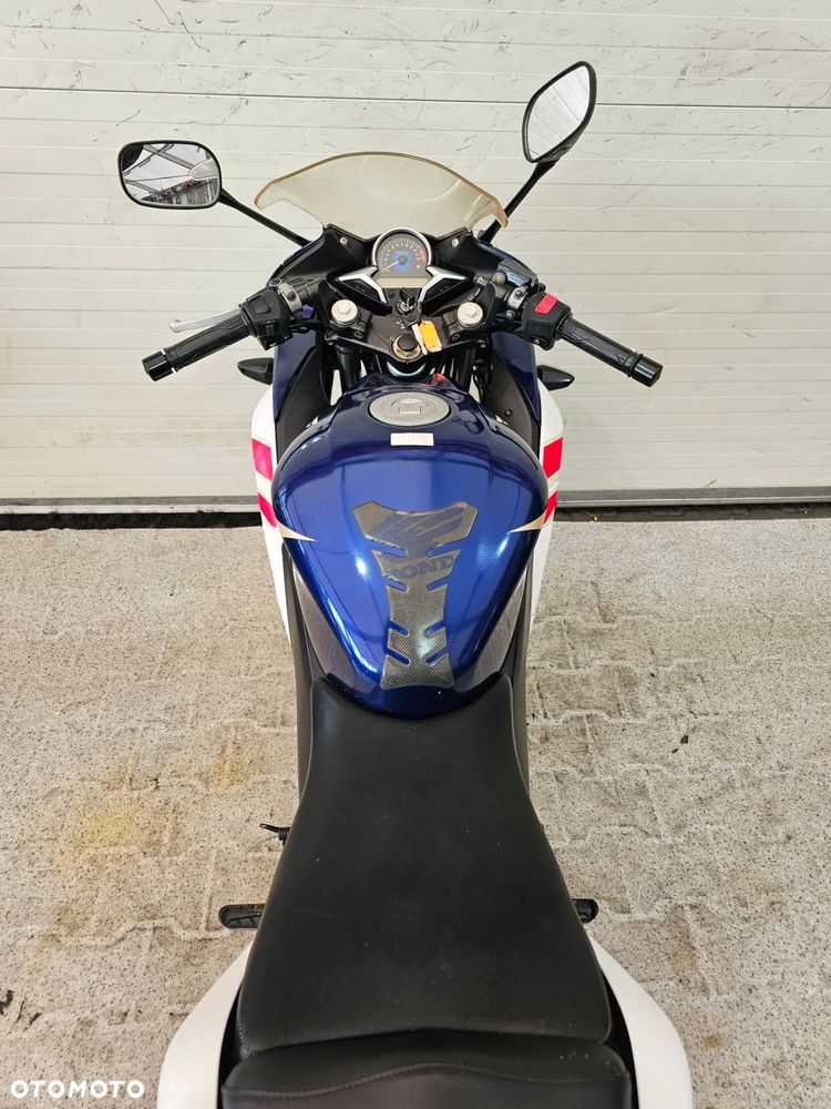 Honda CBR - 25