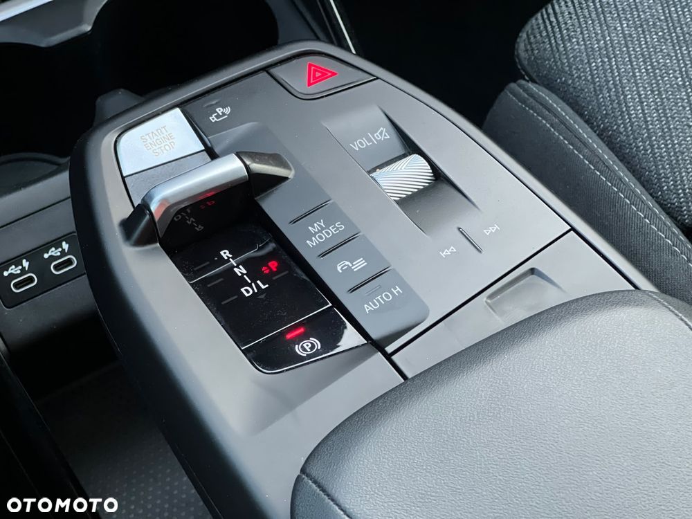 BMW X1 sDrive18d sport - 34