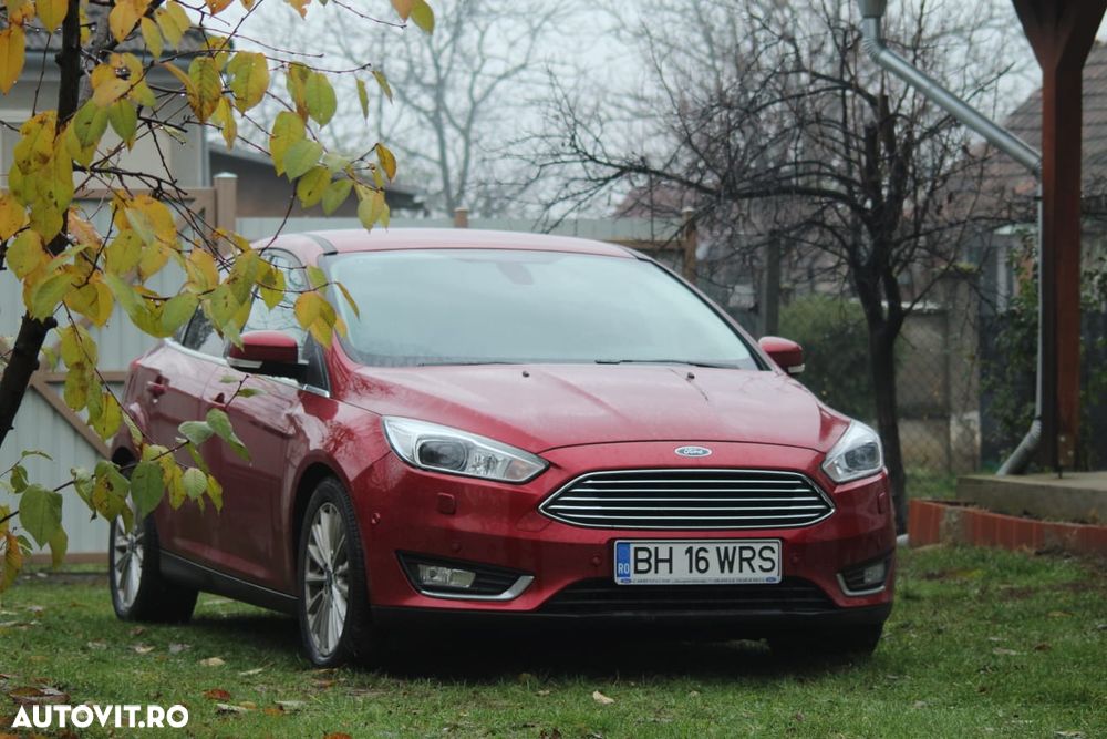 Ford Focus 1.5 EcoBoost Titanium - 1