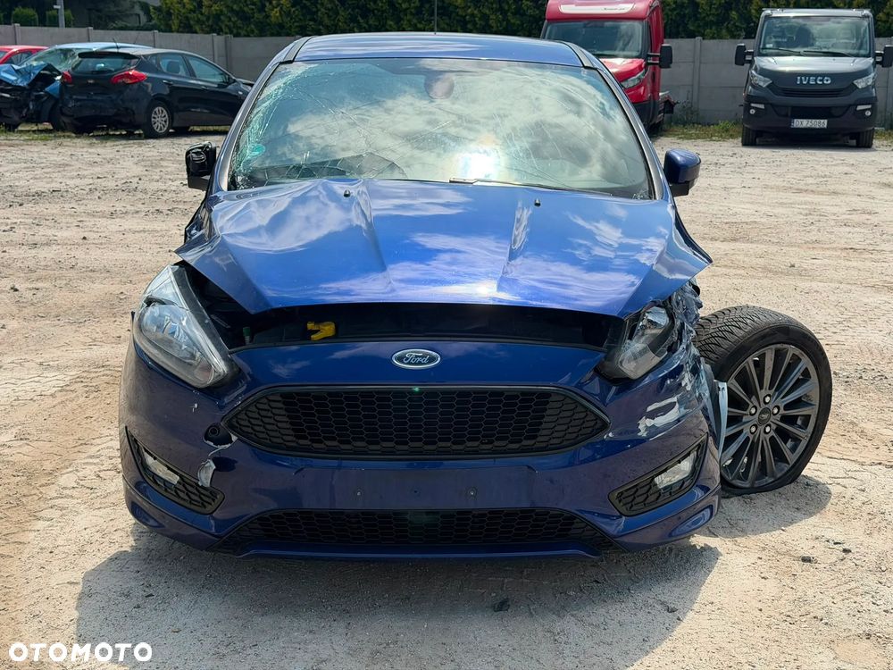 Ford Focus - 8