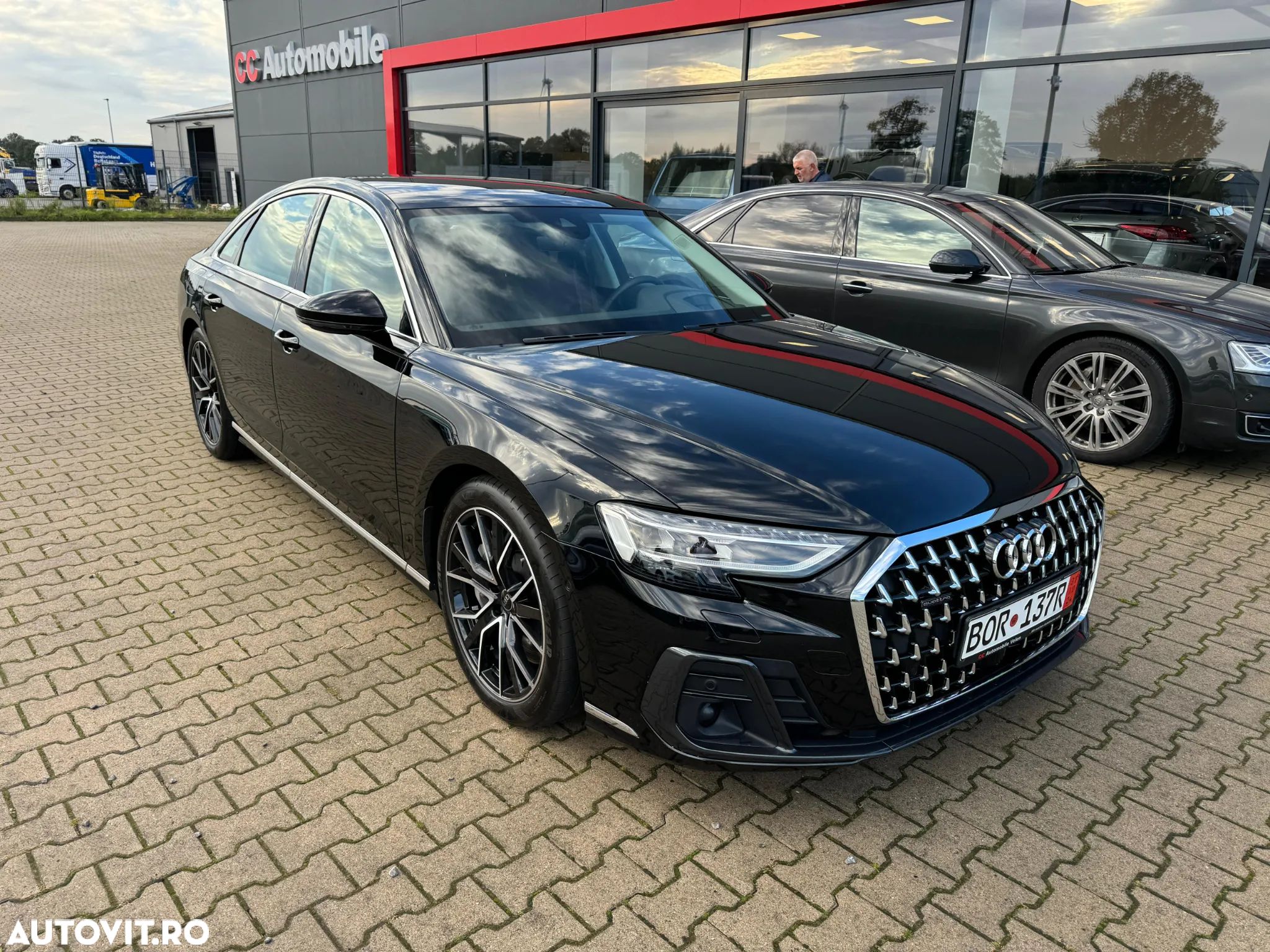 Audi A8 - 1
