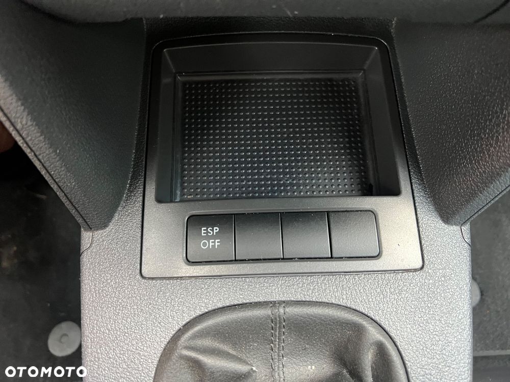Volkswagen Touran 2.0 TDI Trendline - 36