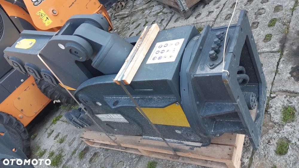 Szczęka krusząca, wyburzeniowa HAMMER MUSTANG RH12, gryzak,obrotowa - 3