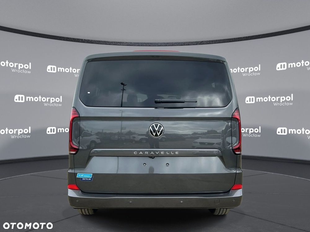Volkswagen Caravelle - 7