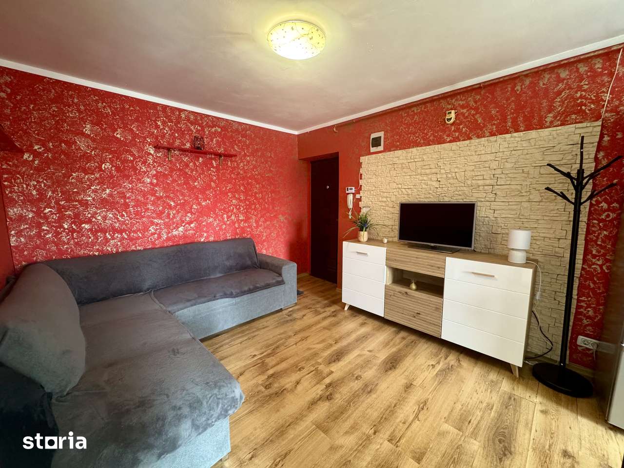 Inchirez apartament 2 camere, bloc nou, Parneava — fotografia 1