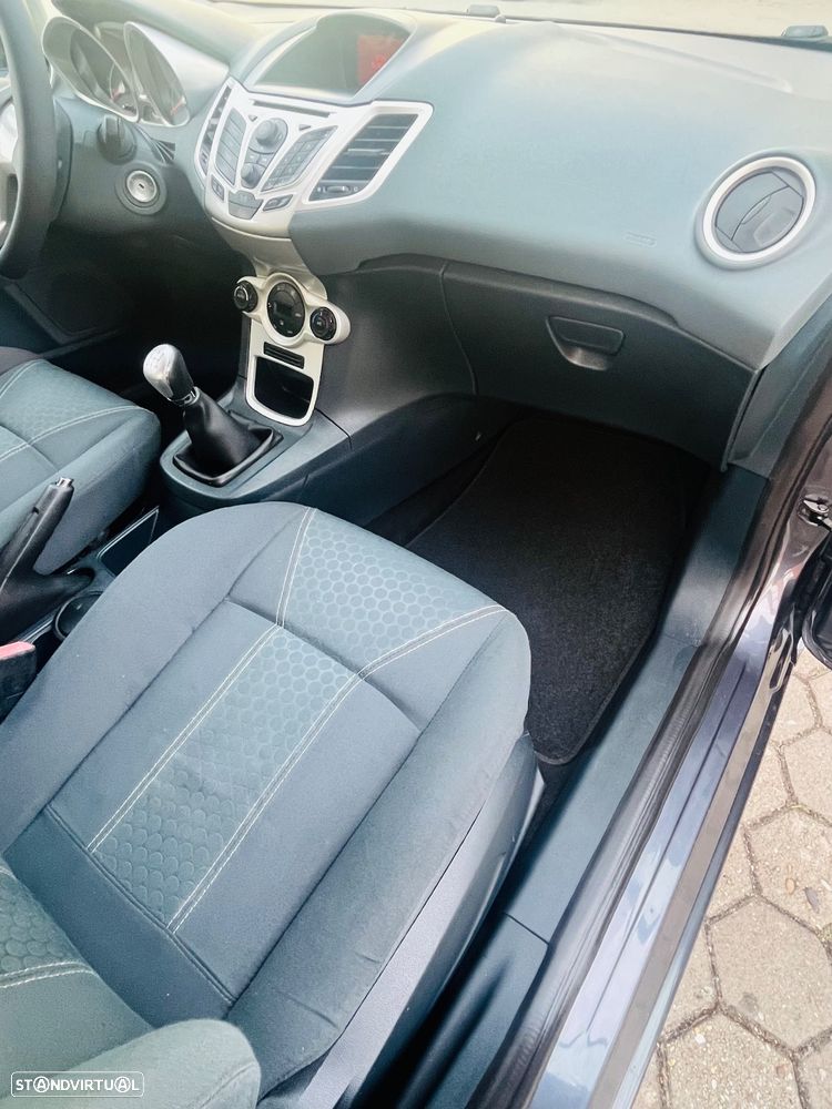 Ford Fiesta 1.4 TDCi Titanium - 31